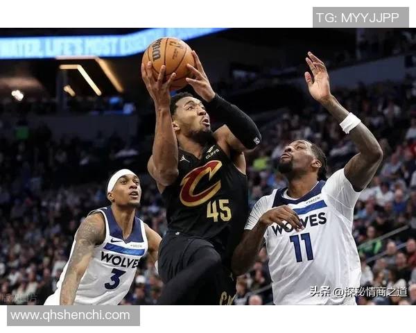 热火逆转骑士27分惊天大逆袭展现球队顽强斗志与不屈精神